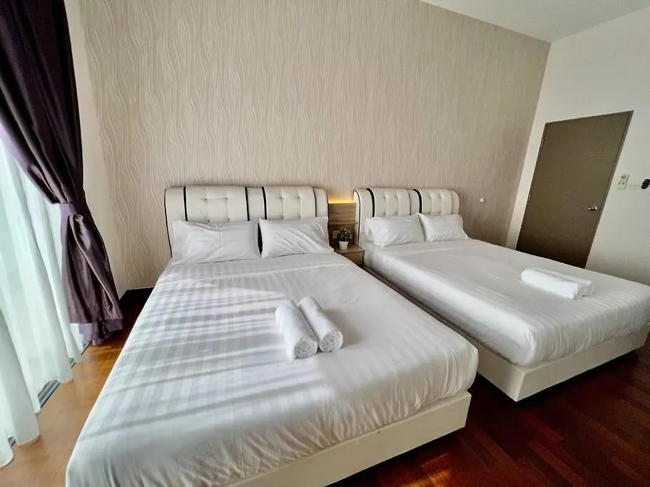 Melaka Silverscape Stay -3Room/8Pax/55'Tv/Tv-Box 0*, Malacca