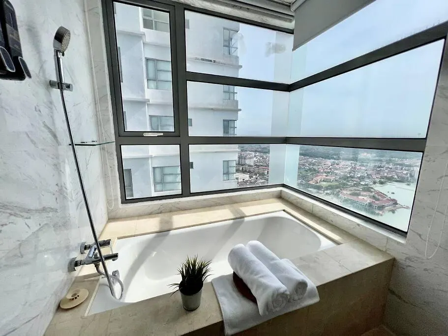 Apartamento Melaka Silverscape Stay -3Room/8Pax/55'Tv/Tv-Box Malasia